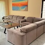 Villa Luxury Sea - Kabalan